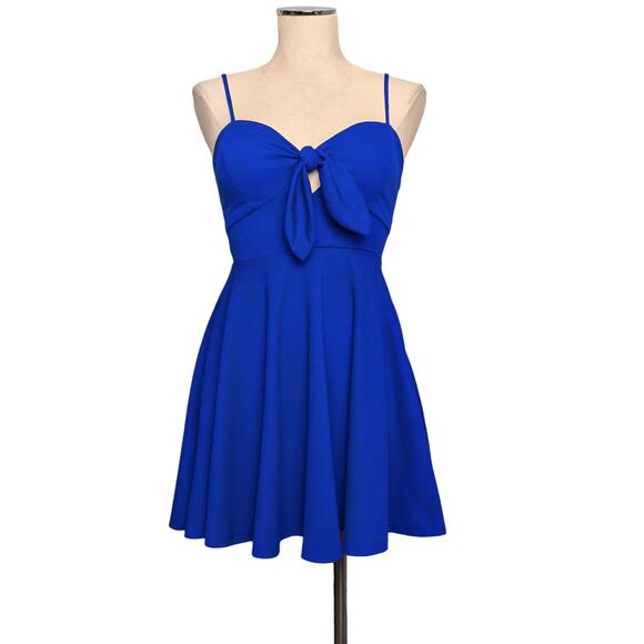 Windsor Cut Peep Hole Front Tie Skater Flirt Homecoming  Dress Blue y2k 90's - Picture 1 of 1